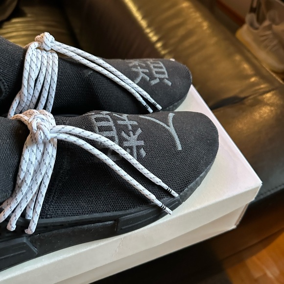 Human Race NMD with chinese characters - Picture 2 of 4